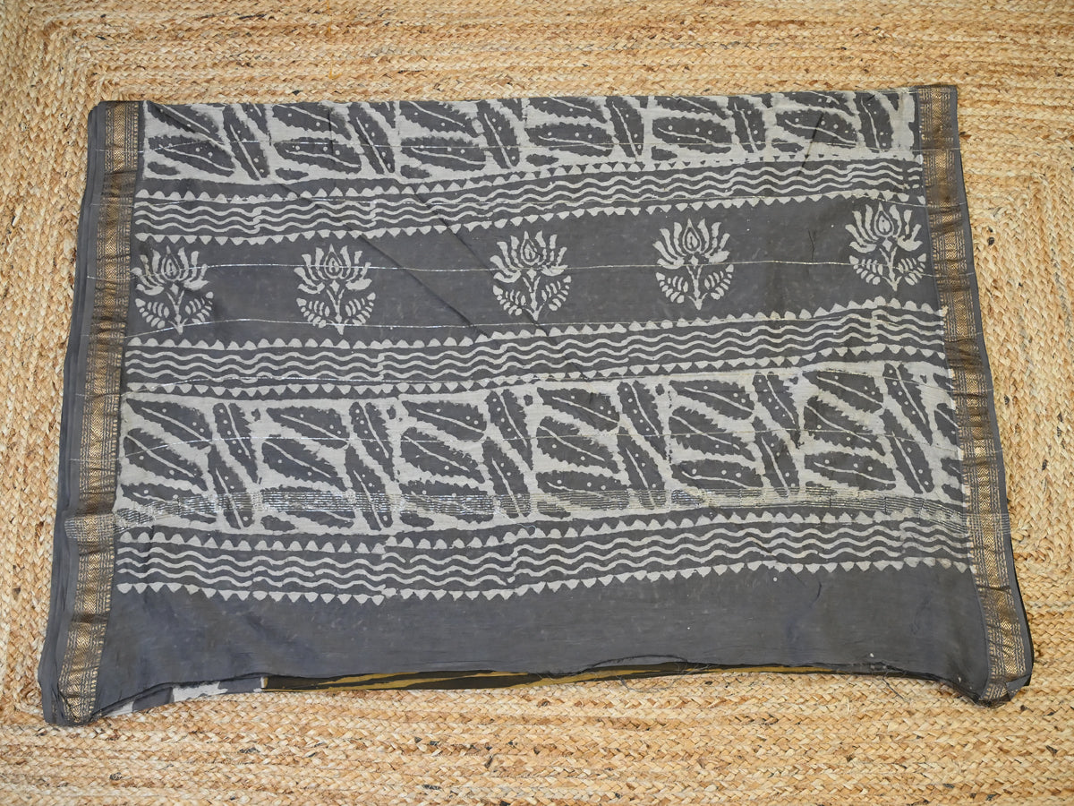 Brown Bagru
